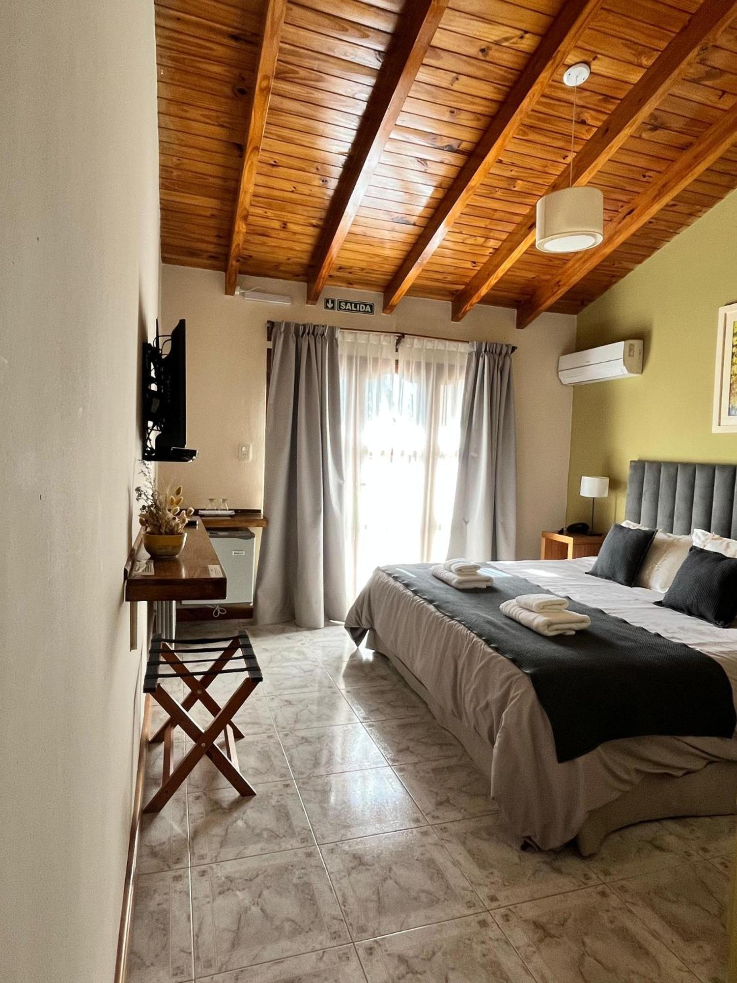 De Los Andes Hotel Boutique ルハン・デ・コージョ エクステリア 写真